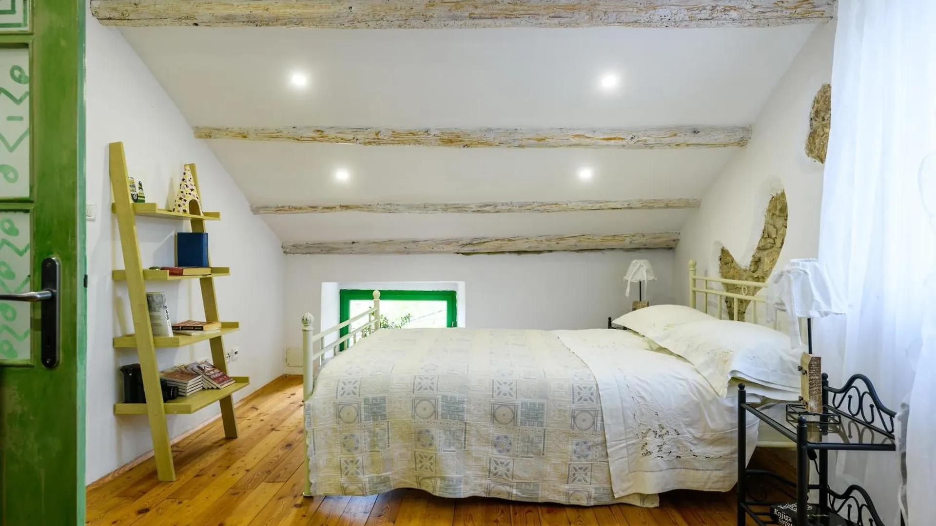 度假居 Rural Home Oriana Manjadvorci